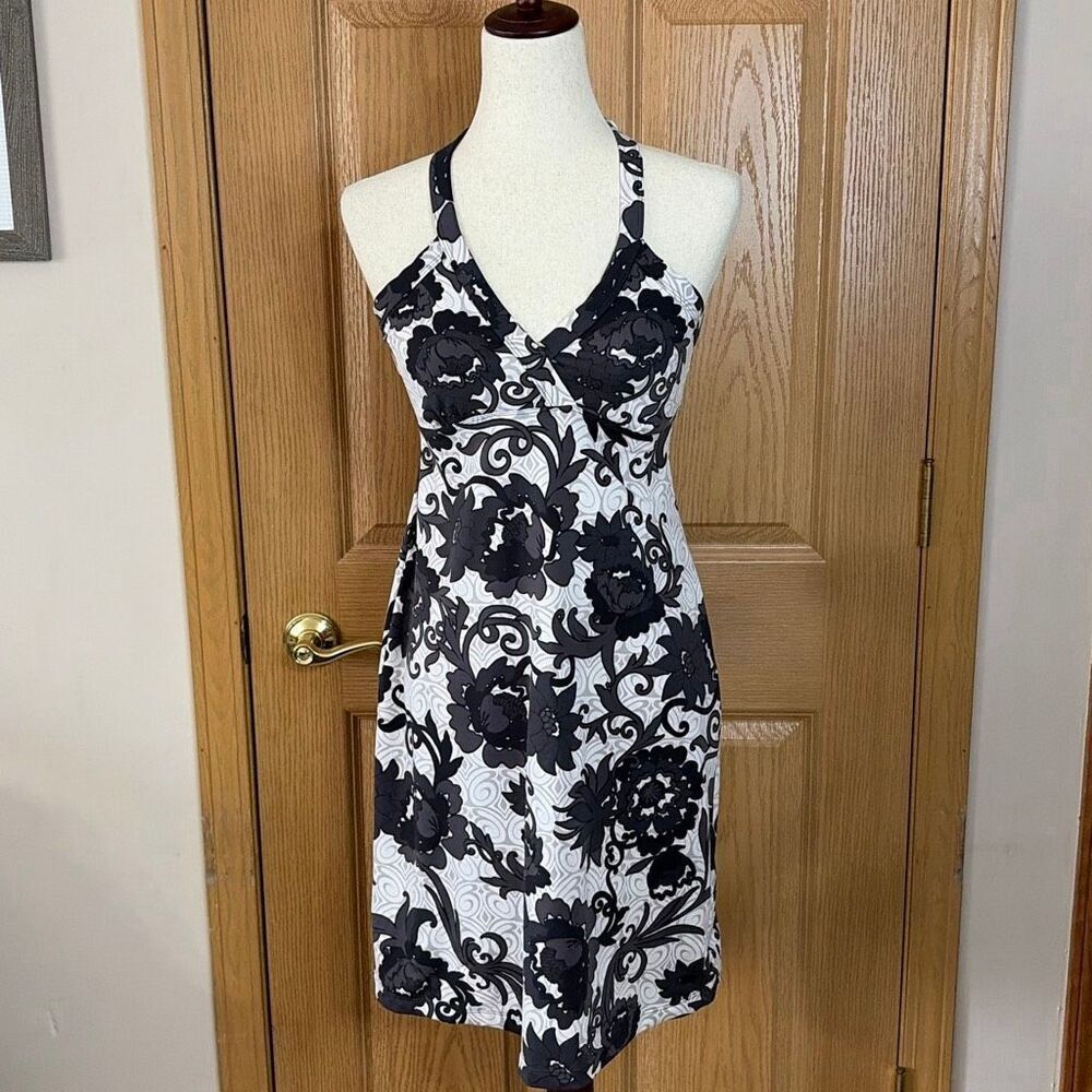 Title Nine Black White Floral Halter‎ Dress Small Knee Length